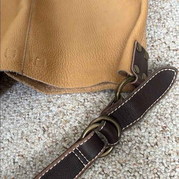 Lucky Brand Vintage Tan Leather Hobo Bag - Picture 4 of 11